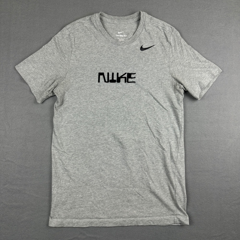 Nike Mens Graphic T-Shirt Heather Gray Swoosh Short Sleeve Medium (Fits Small)